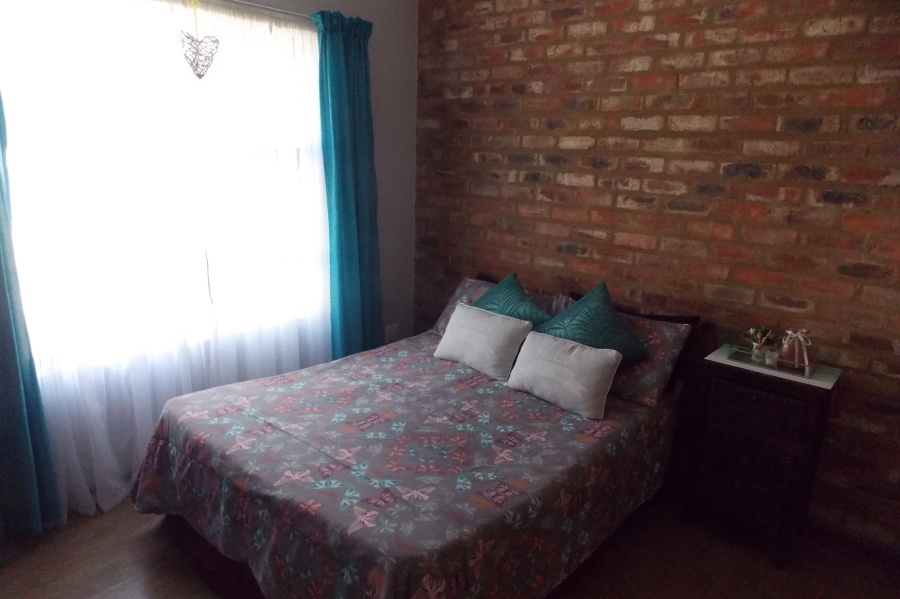 2 Bedroom Property for Sale in Wilkoppies North West